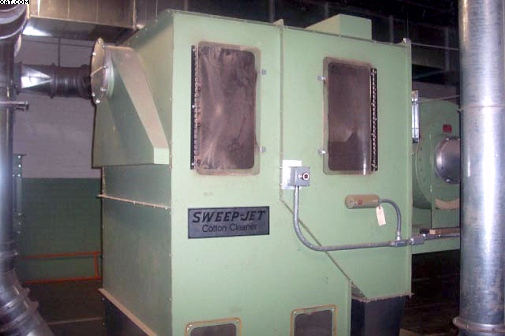 Complete cleaning equipment, consisting of:
